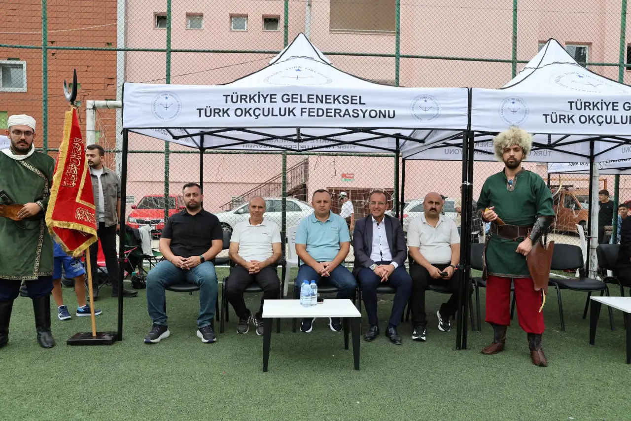 Amasya’da Oklar Tarihe Uçtu! 1
