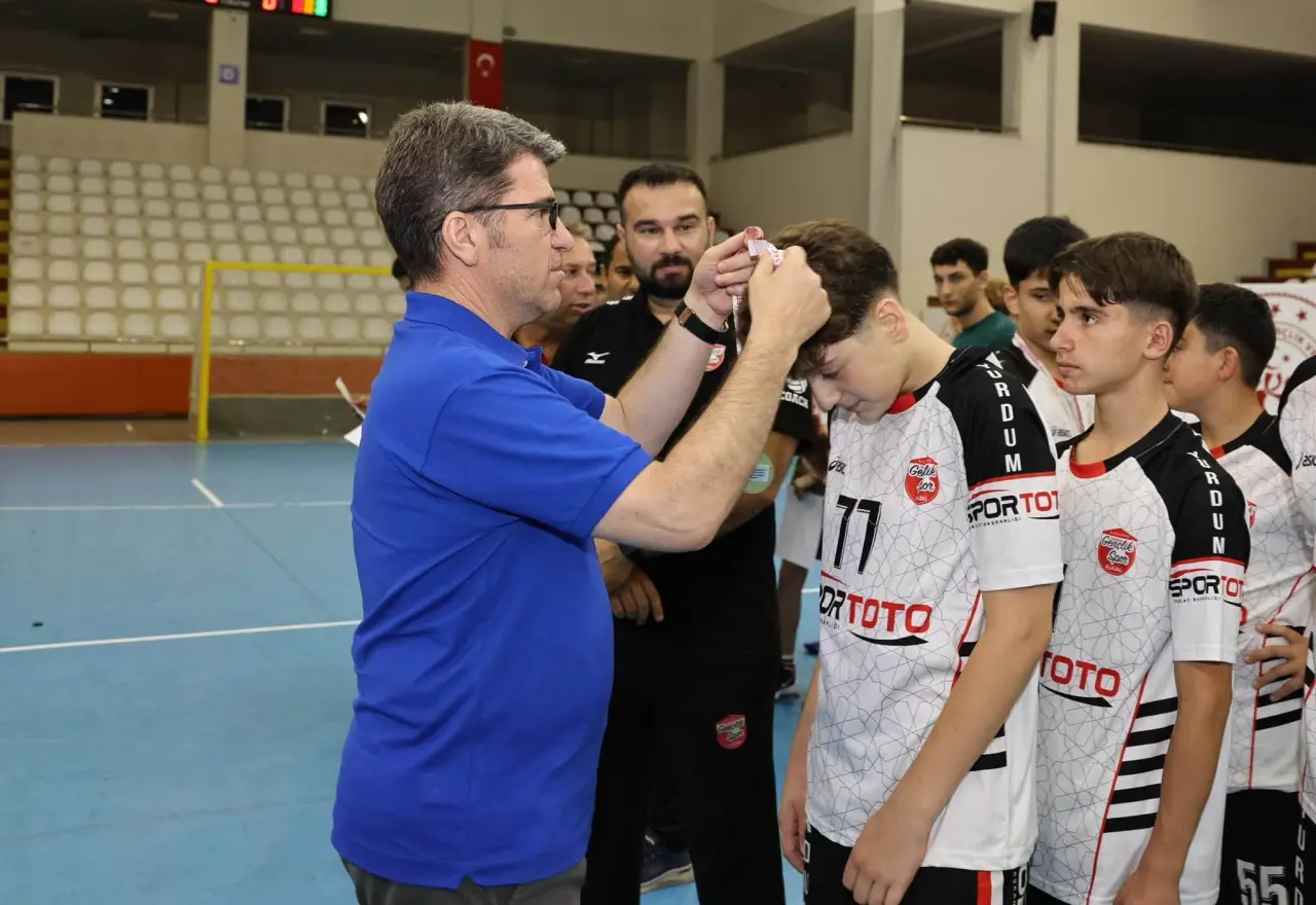 Amasya’da Voleybol Şöleni Finalle Taçlandı 1