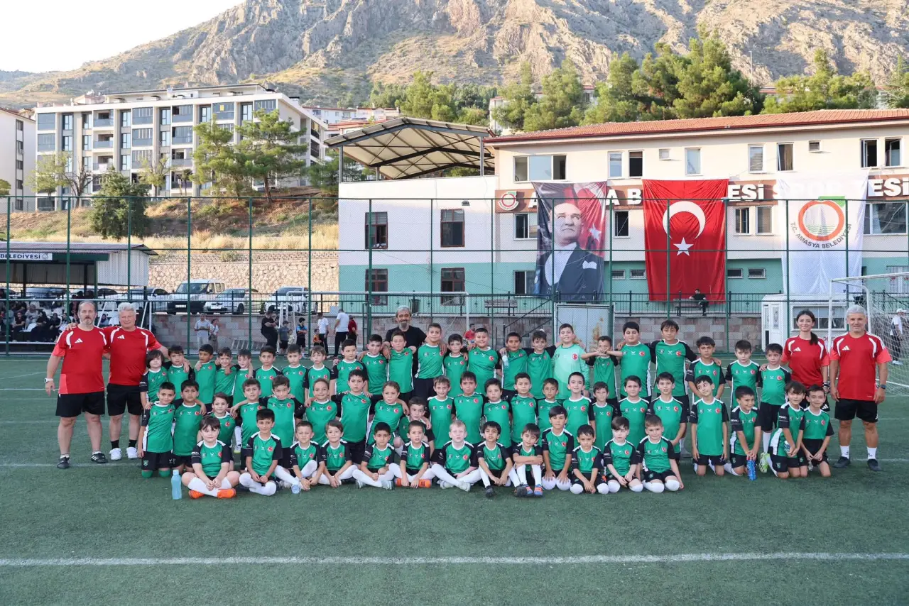 Amasya’da Yaz Futbol Okulu Tamamlandı 5