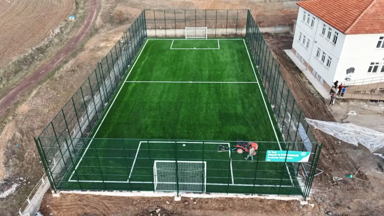 Amasya’ya 15 Yeni Futbol Sahası! 2