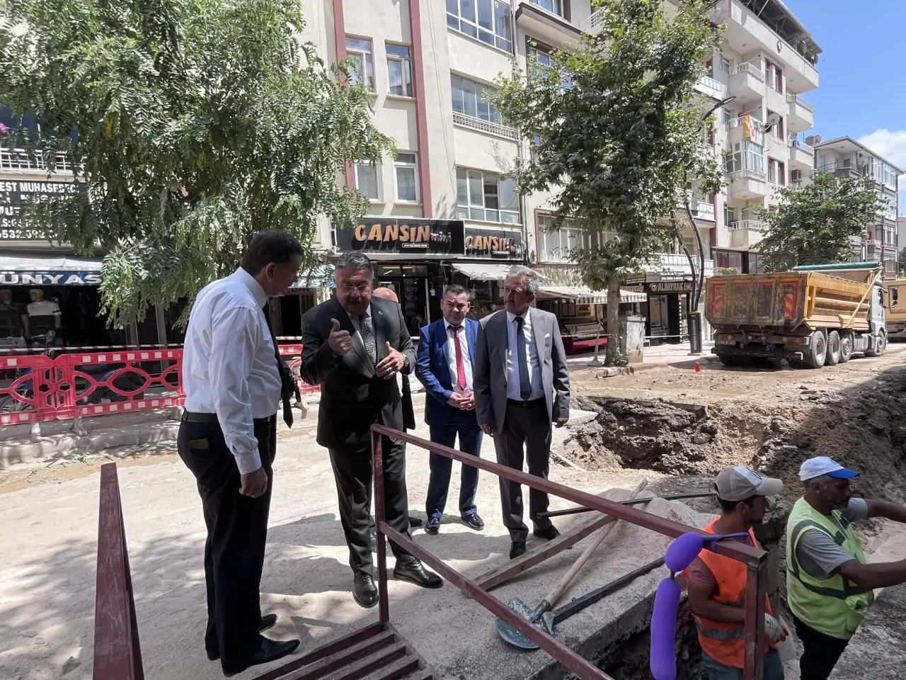 Başkan Alp Kargı, MHP Heyetine Dev Projeyi Yerinde Anlattı 1
