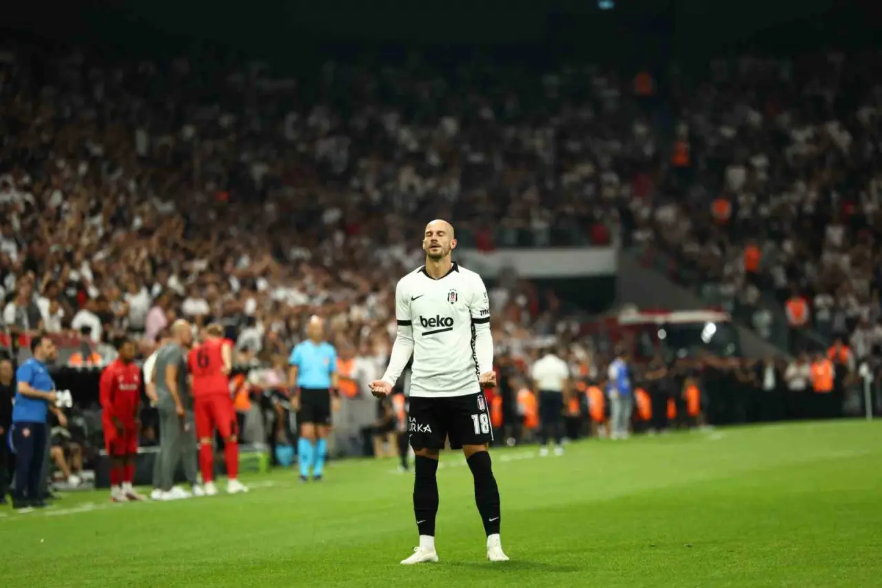 Beşiktaş, Arca Çorum FK'ya Gol Yağdırdı! 2