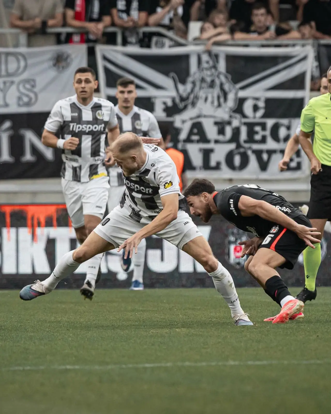 Beşiktaş Zorlu Deplasmandan Galibiyetle Dönüyor 2