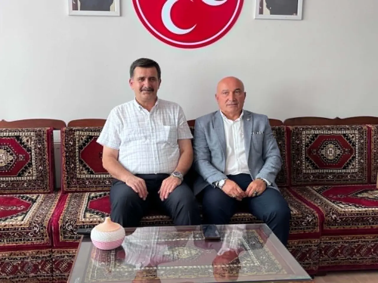 Bünyamin Arslan’dan MHP Merzifon İlçe Teşkilatına Ziyaret! 1