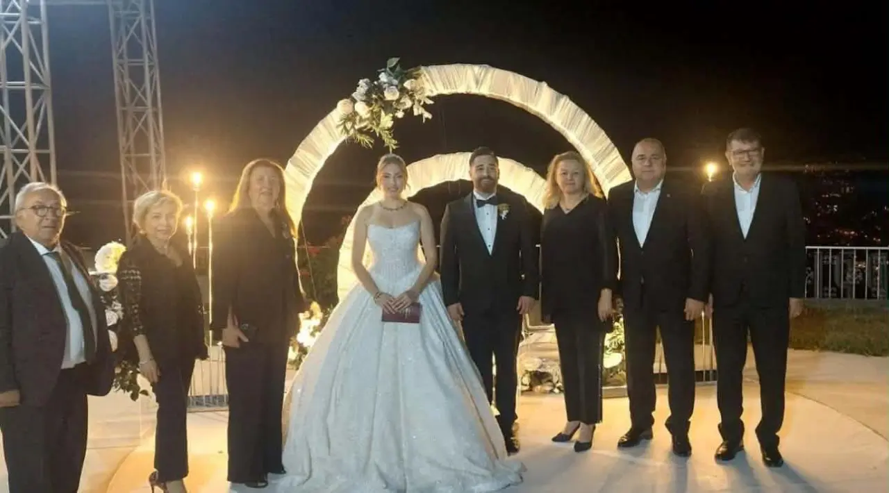 Dağdelen Ailesinin Mutlu Günü 2