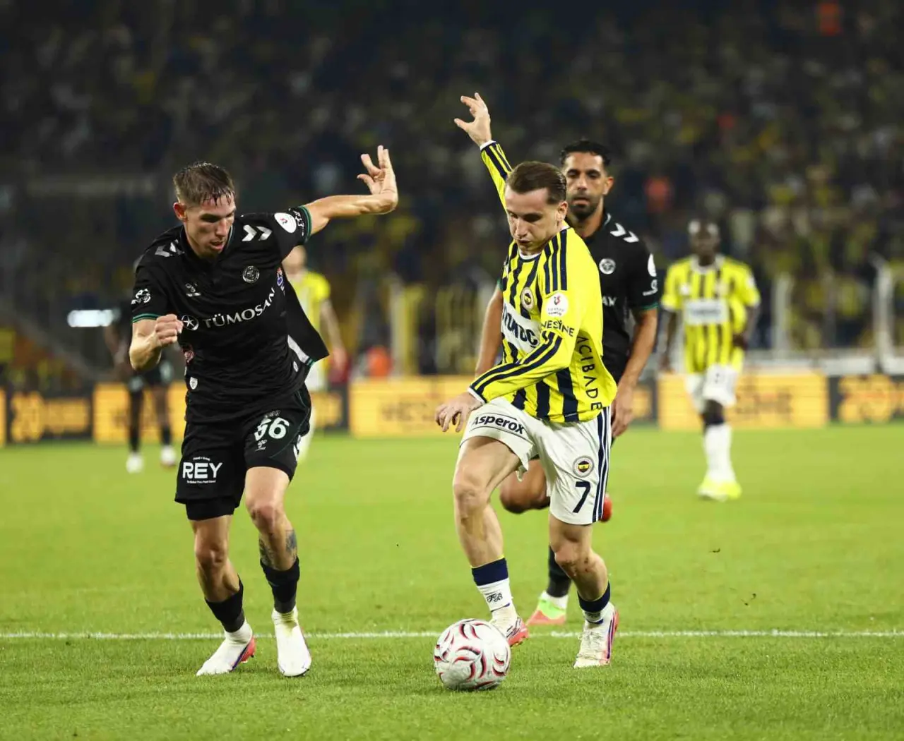 Fenerbahçe Evinde Konyaspor'u 4-2 Mağlup Etti! 1
