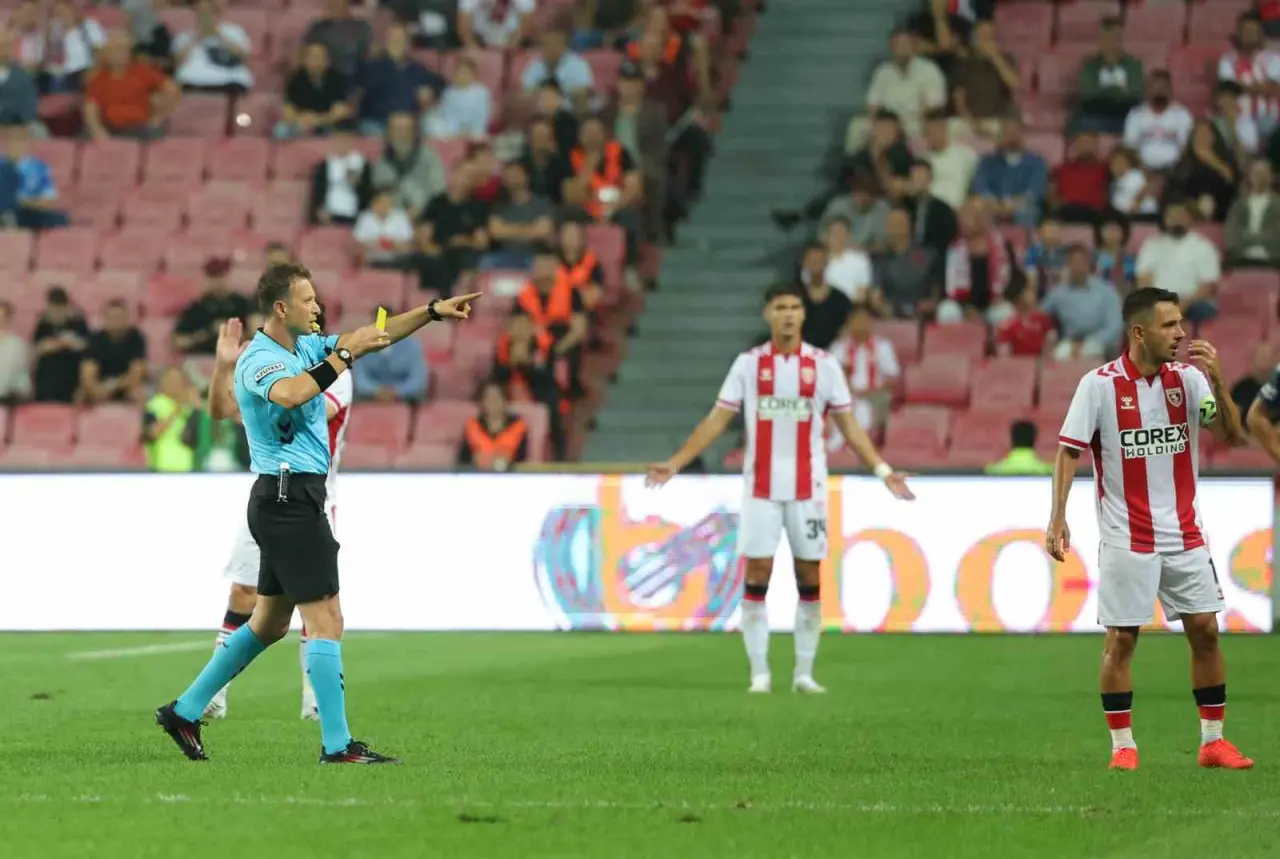 Fenerbahçe Muriqi ve Oğuz ile 3 Puanı Aldı! 4
