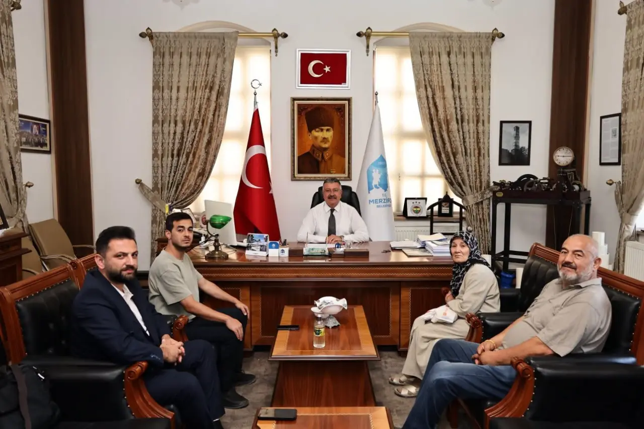 Merzifon Belediyesi’nde Ziyaretçi Yoğunluğu! 1