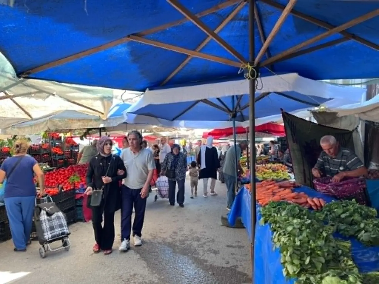 Merzifon Pazarında Yerli Ürün Bereketi! İşte Güncel Fiyatlar 6