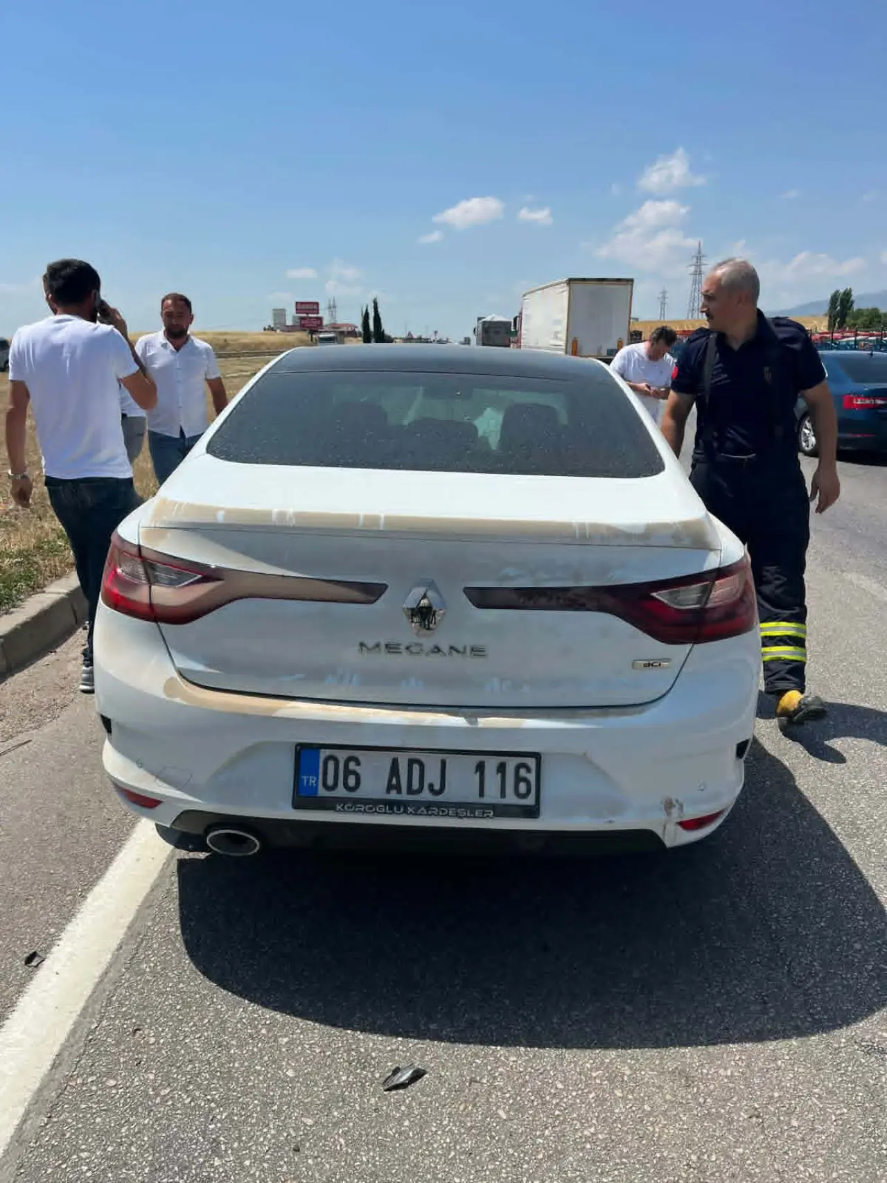 Merzifon-Samsun Karayolu'nda Kaza! İki Otomobil Çarpıştı 1