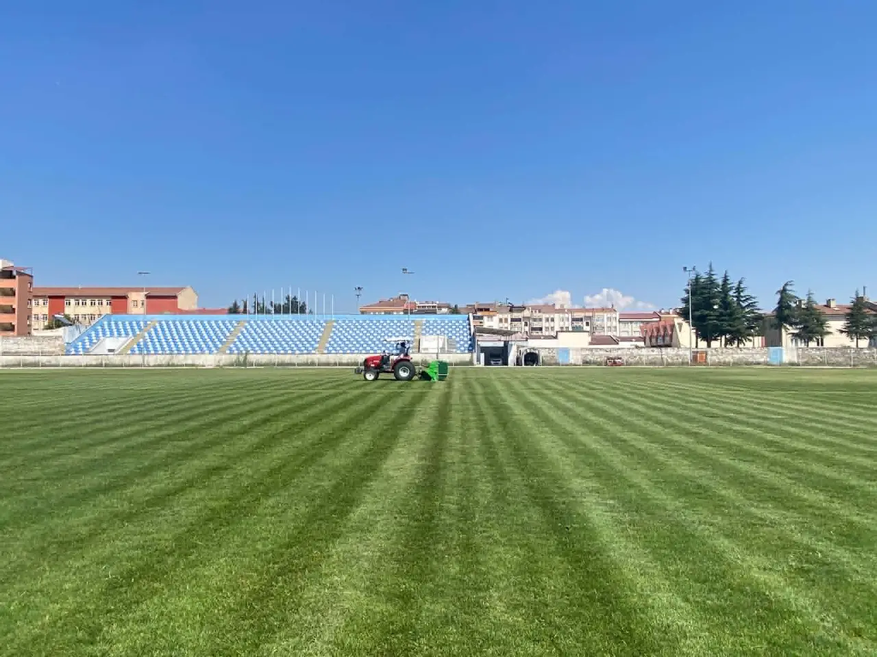 Merzifon Şehir Stadyumu Yeni Sezona Hazırlanıyor! 1