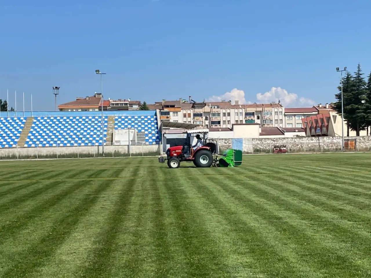 Merzifon Şehir Stadyumu Yeni Sezona Hazırlanıyor! 3
