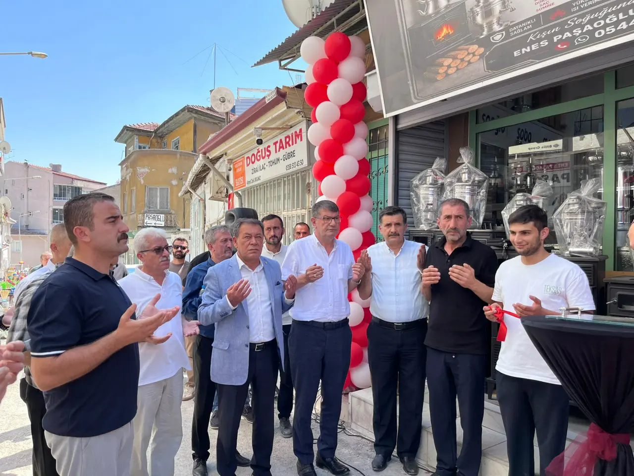 Merzifon’a Yeni Soba Market! Paşaoğlu Dualarla Açıldı 2