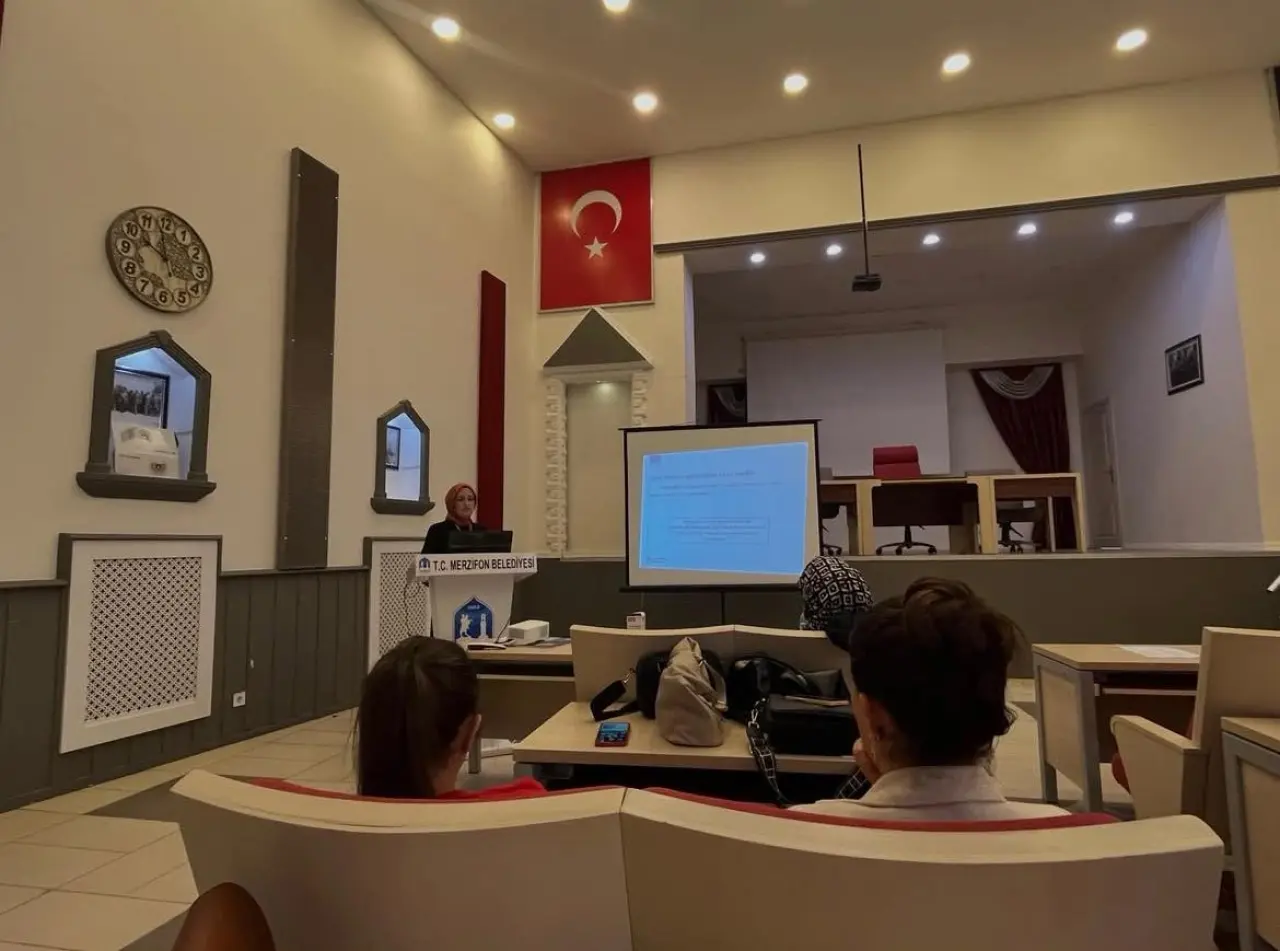 Merzifon’da Zabıtaya Sağlık Eğitimi 4