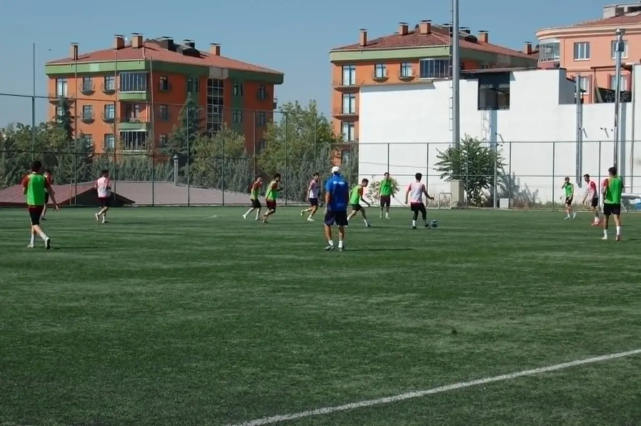 Merzifonspor Sahaya İndi! Yeni Sezon Mesaisi Başladı 4