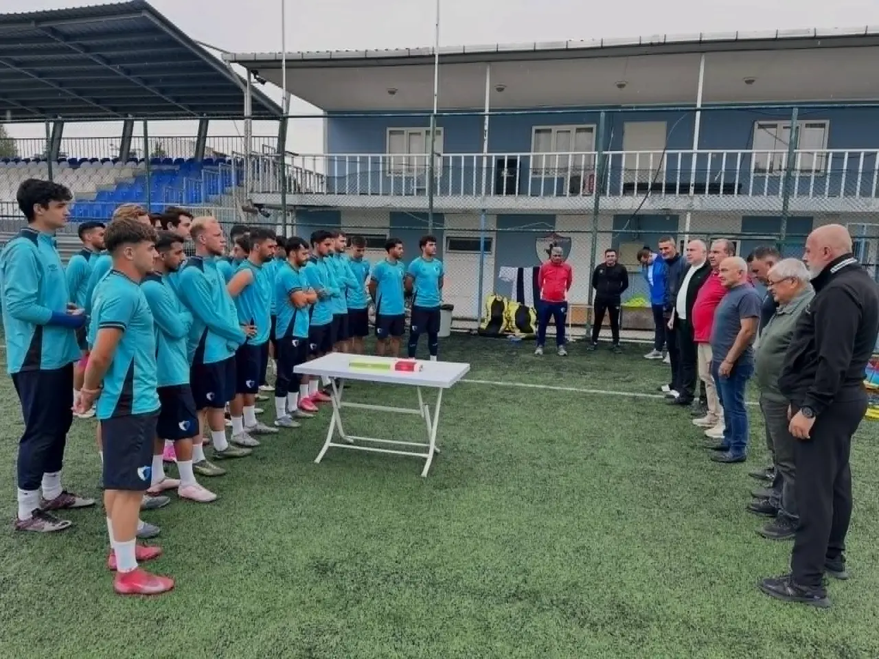 Merzifonspor’a Moral Ziyareti: ASKF’den Mavi-Beyazlılara Tam Destek 2