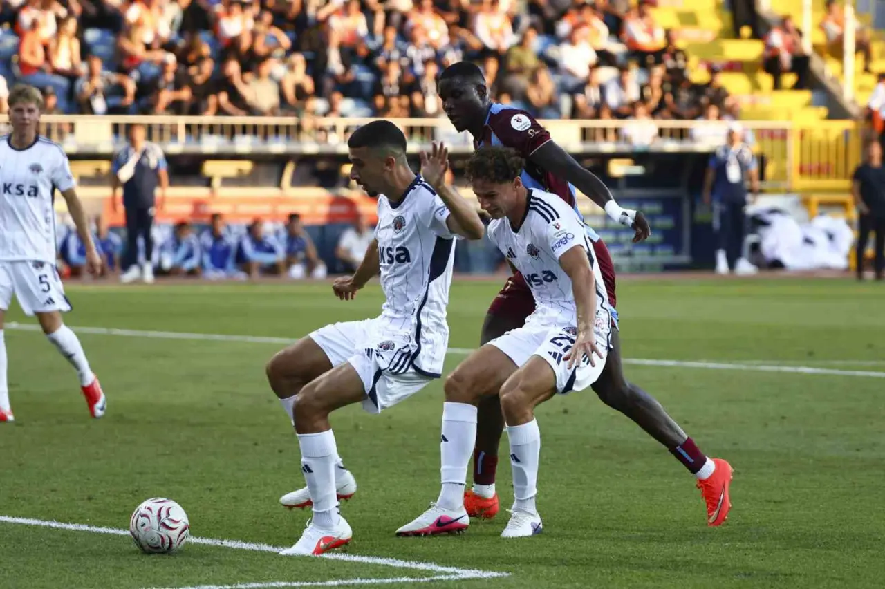 Salah'lı Trabzonspor, Deplasmanda Kasımpaşa'ya Takıldı! 1
