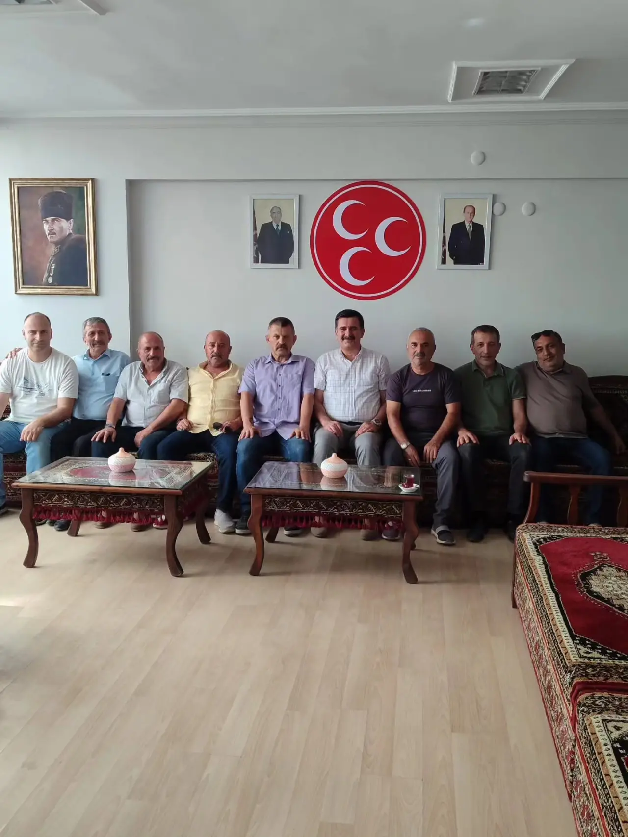 Taş Medreseli İbrahim Ovalı’dan MHP Merzifon’a Hayırlı Olsun Ziyareti 1