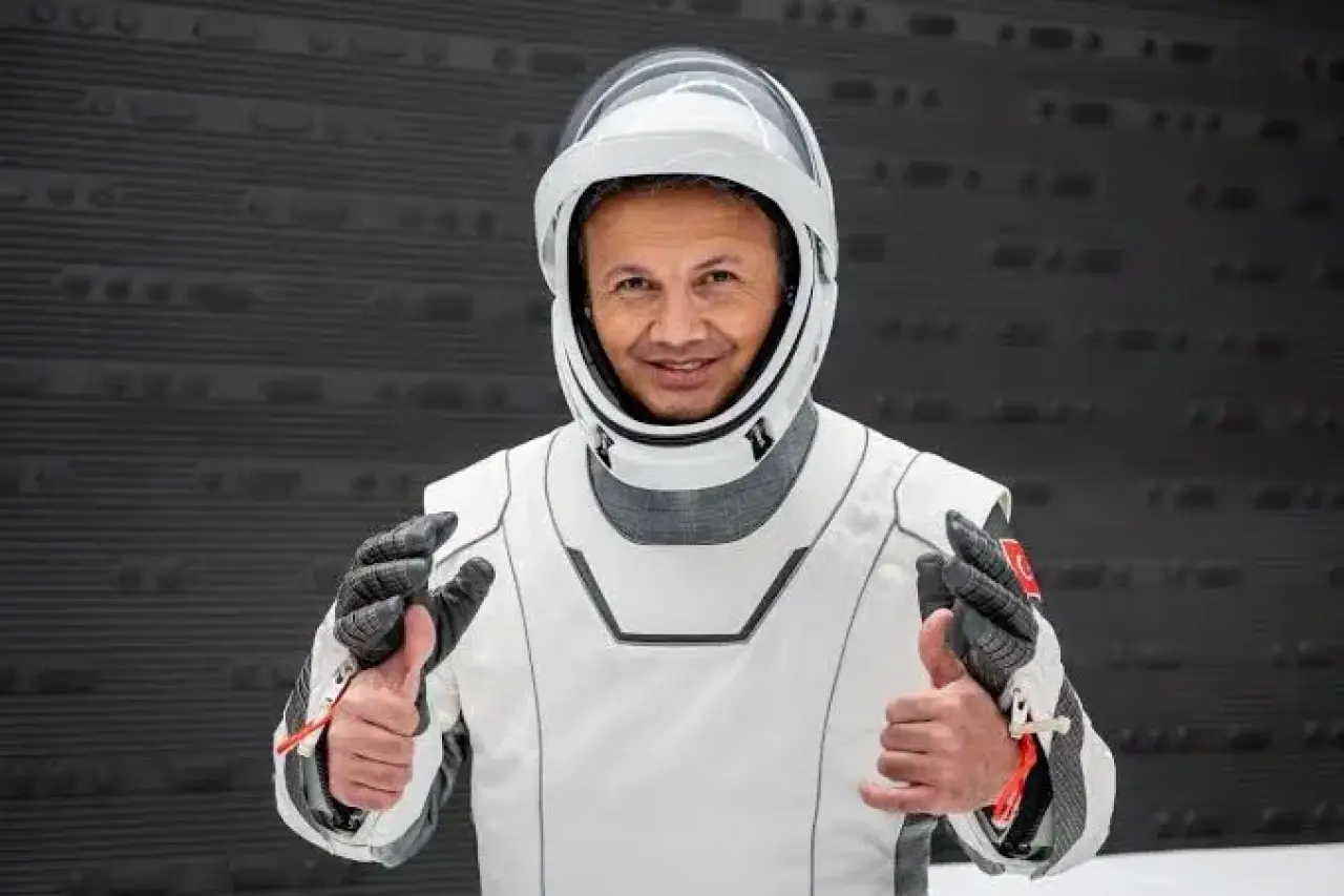 Türkiye’nin İlk Astronotu Alper Gezeravcı Merzifon’a Atandı! 2