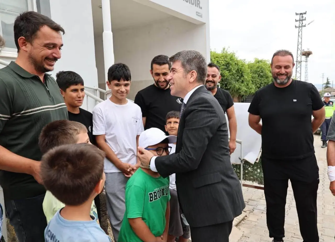 Vali Bakan Merzifon Köylerinde Sahaya İndi 1