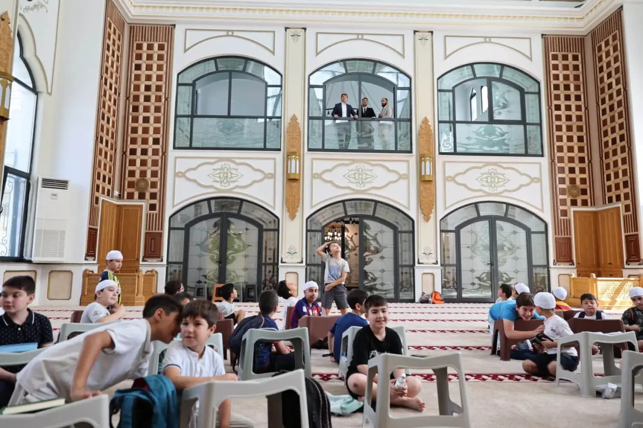 Vali Bakan’dan Kur’an Kursuna Ziyaret! 3