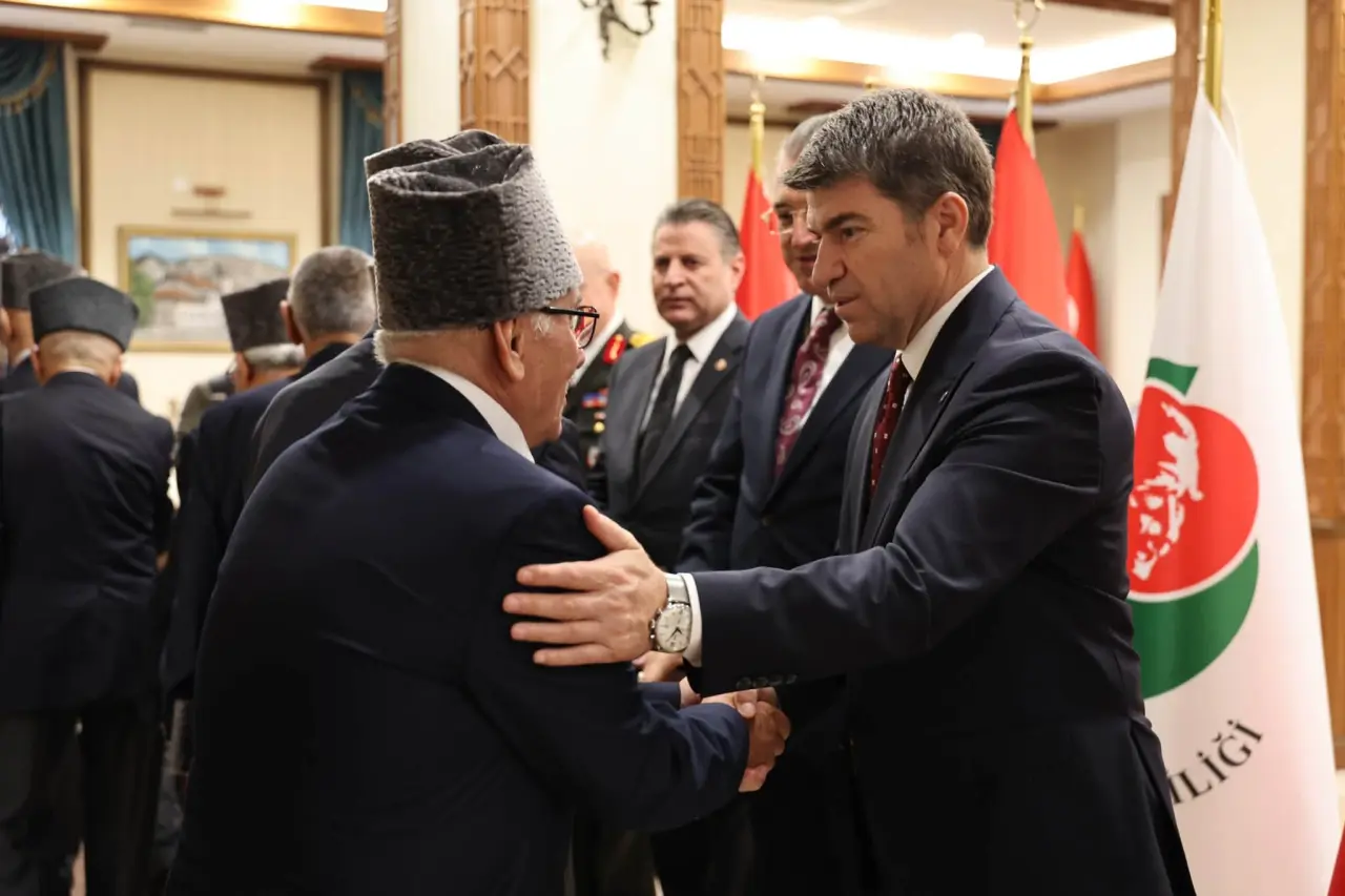 Vali Önder Bakan, 30 Ağustos Zafer Bayramı Tebriklerini Kabul Etti 2