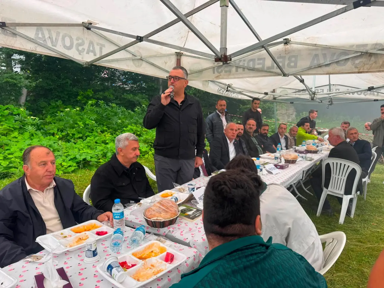 Vekil Çilez Hemşehrileriyle Hasret Giderdi 1
