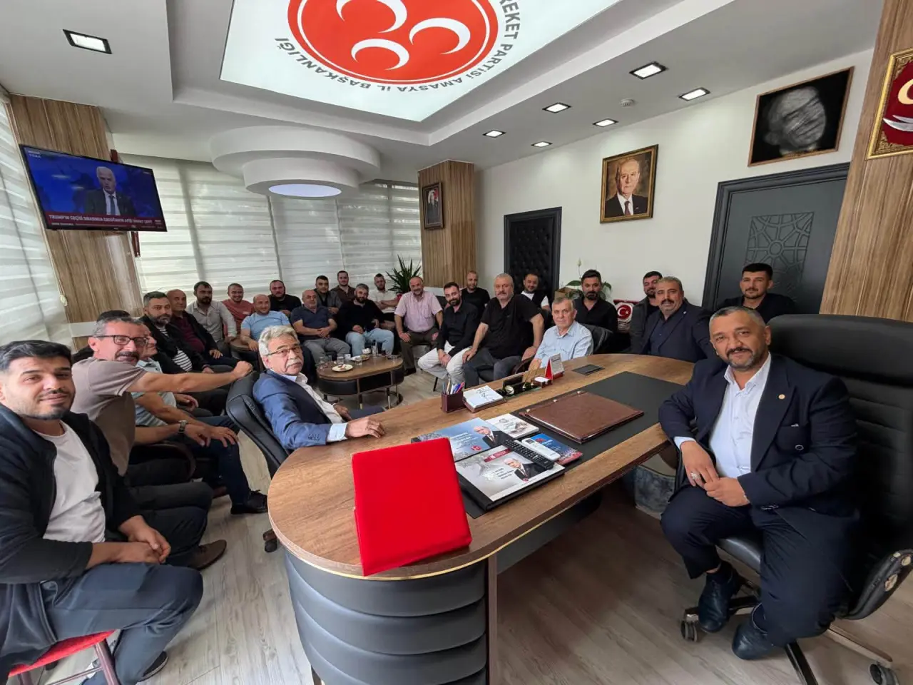 28 Yıllık Dostluk MHP Amasya İl Başkanlığında 2