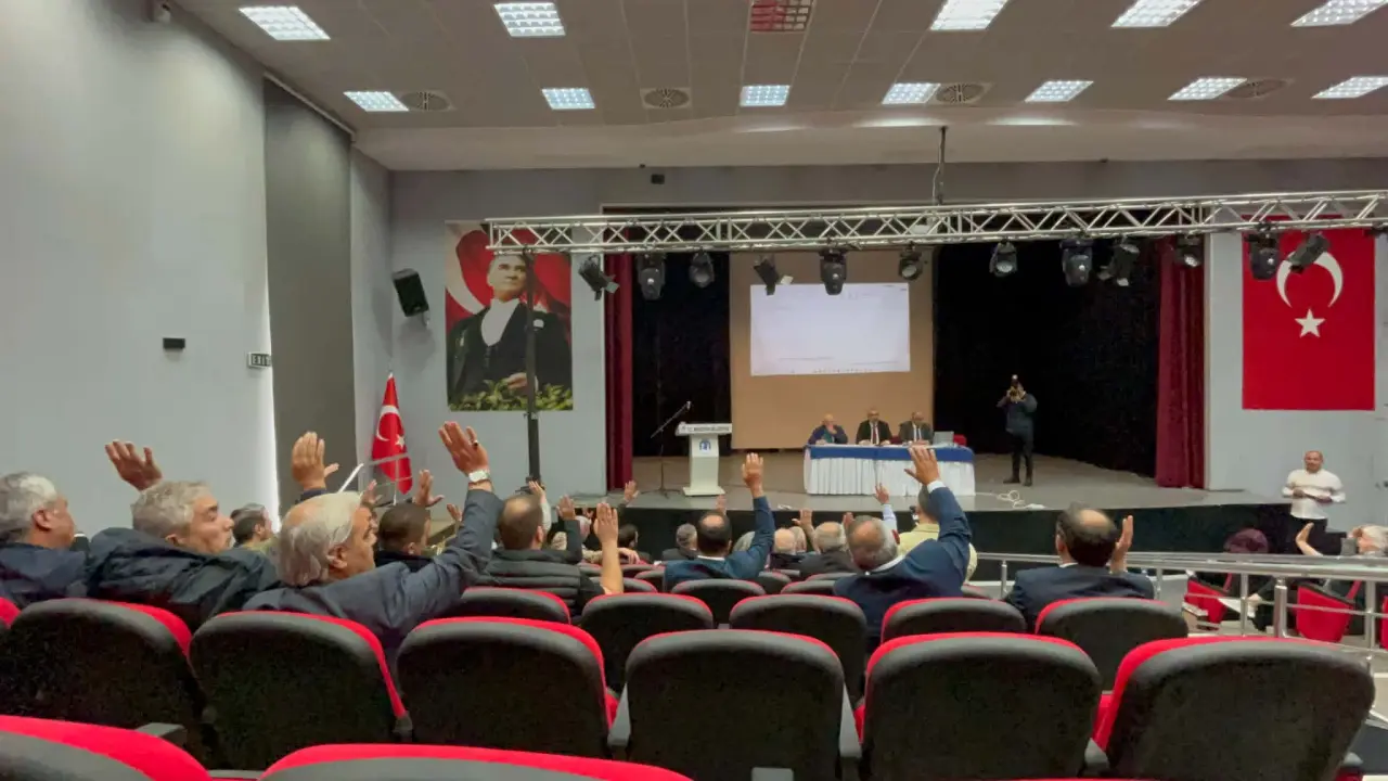 Alp Kargı Yeniden Başkan 5