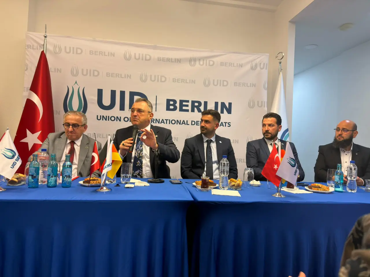 Amasya Heyetinden UİD Berlin’e Ziyaret: Avrupalı Türklerin Talepleri Masaya Yatırıldı 1