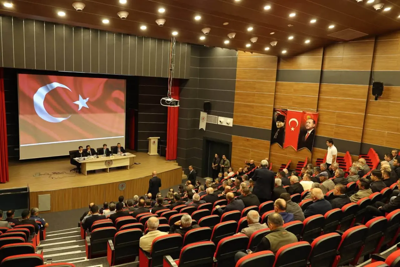 Amasya Valisi Taşova’yı Dinledi! 2