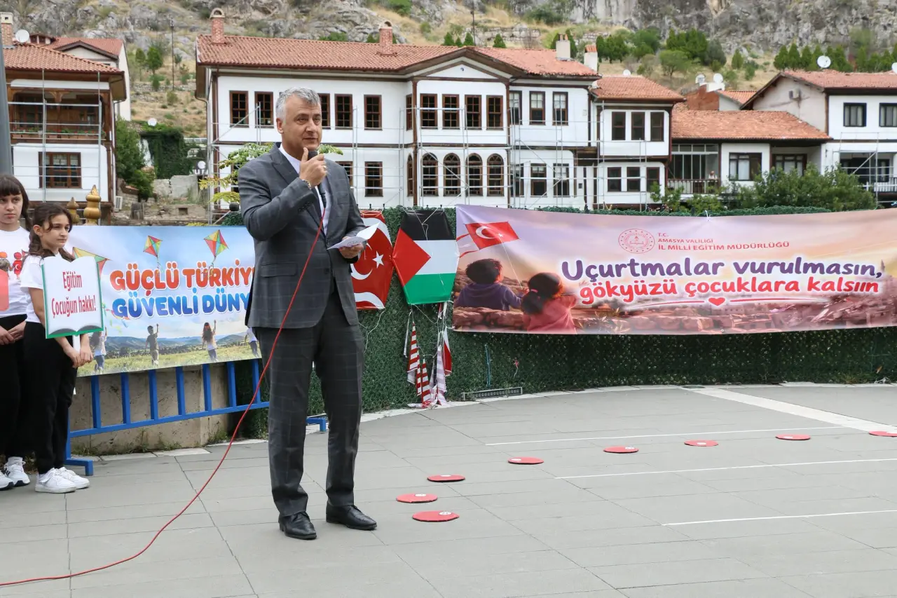 Amasya’da Gökyüzü Barışın Renkleriyle Buluştu 2