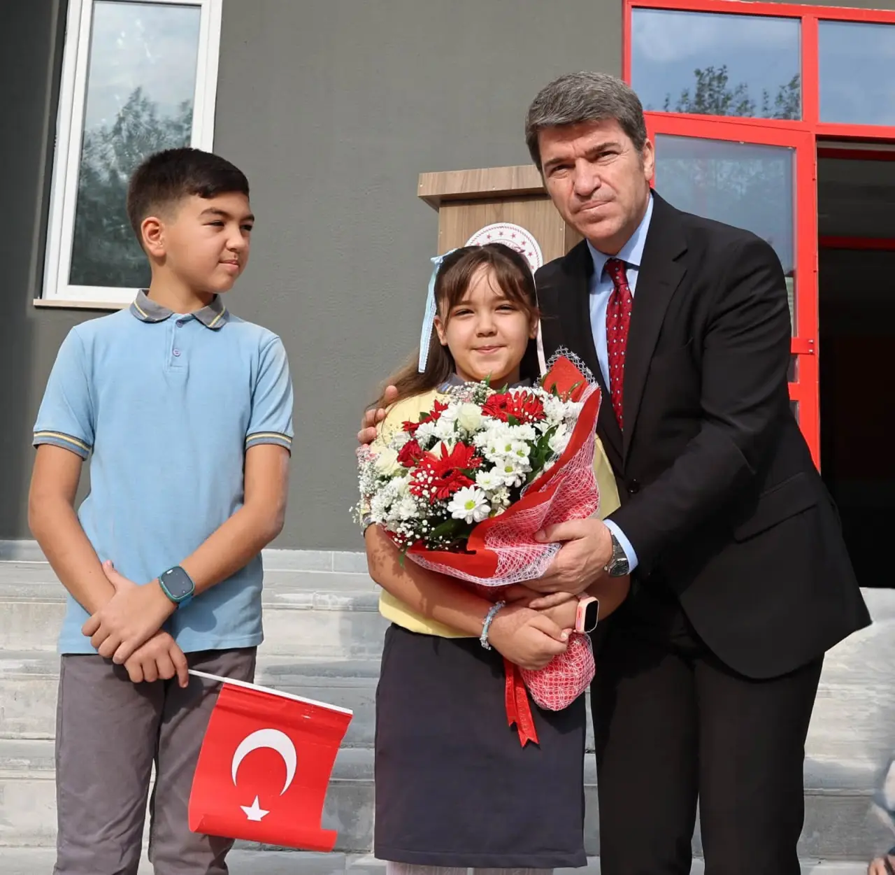 Amasya’da İlk Zil Vali Bakan’la Çaldı! 1