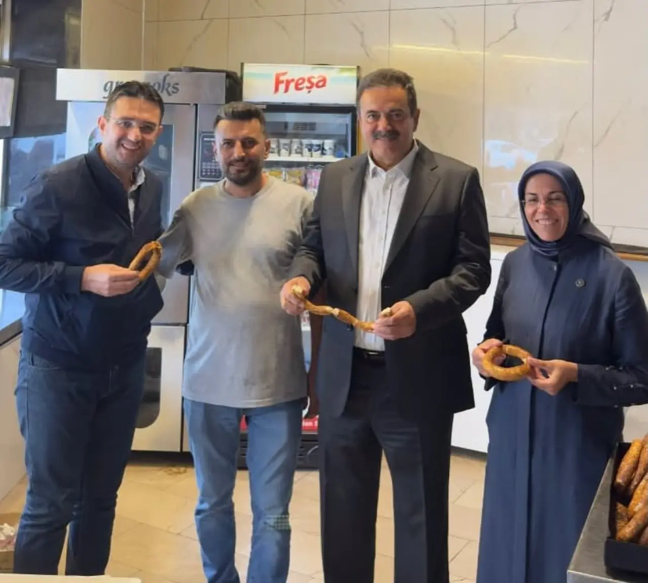 Amasya’da İpek’ten Yoğun Esnaf Mesaisi 3