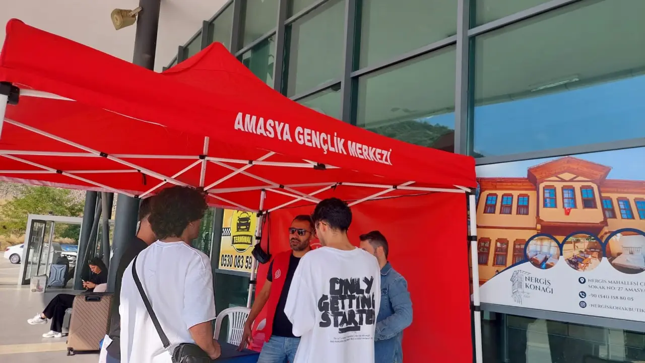 Amasya’da Üniversitelilere Sürpriz Karşılama! 2