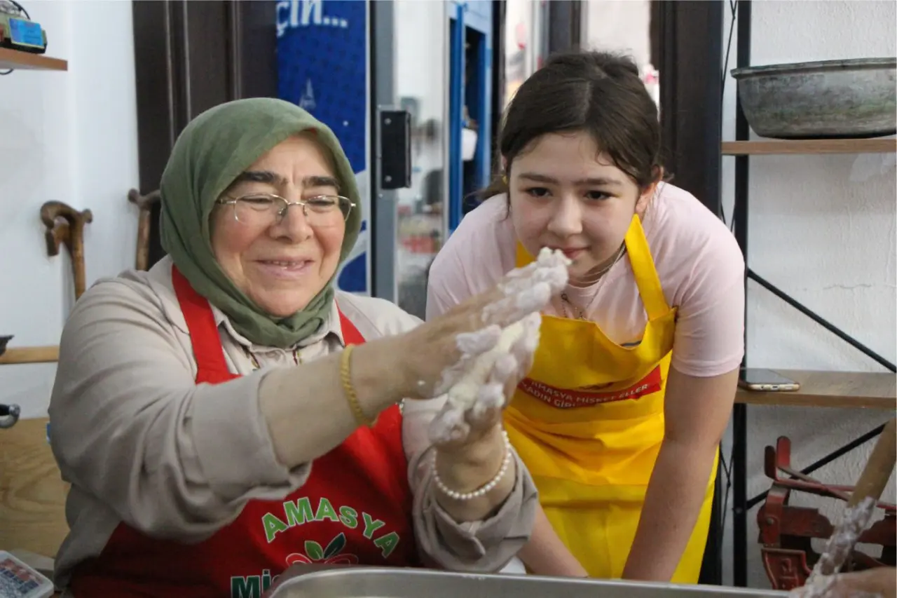Amasya'nın tescilli lezzeti: Sıkma tarhana 3