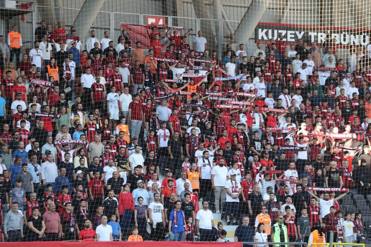 Arca Çorum FK’dan Taraftarıyla Müthiş Buluşma: 3-0 2