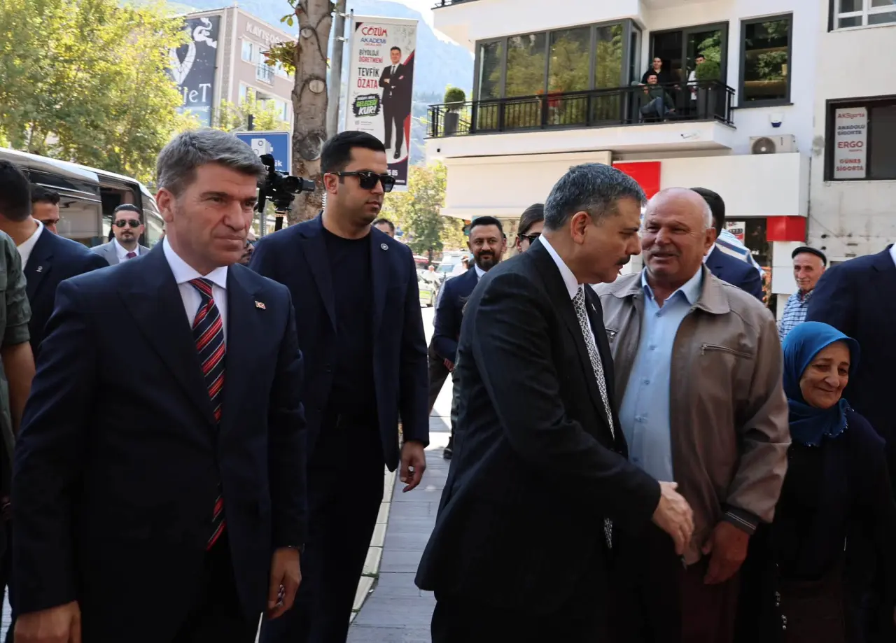 Bakan Çiftçi Amasya Sokaklarında! 3