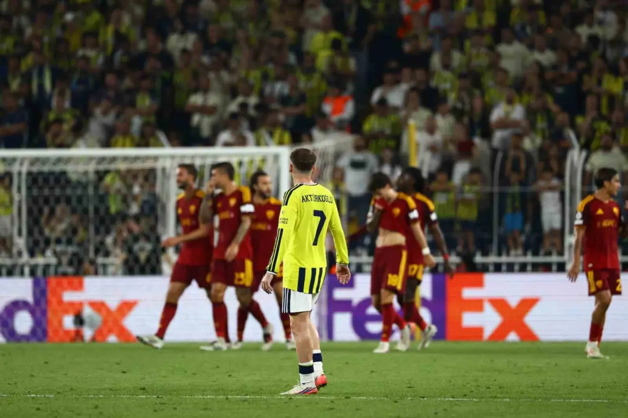 Fenerbahçe Devler Ligi'ne Puanla Başladı 4