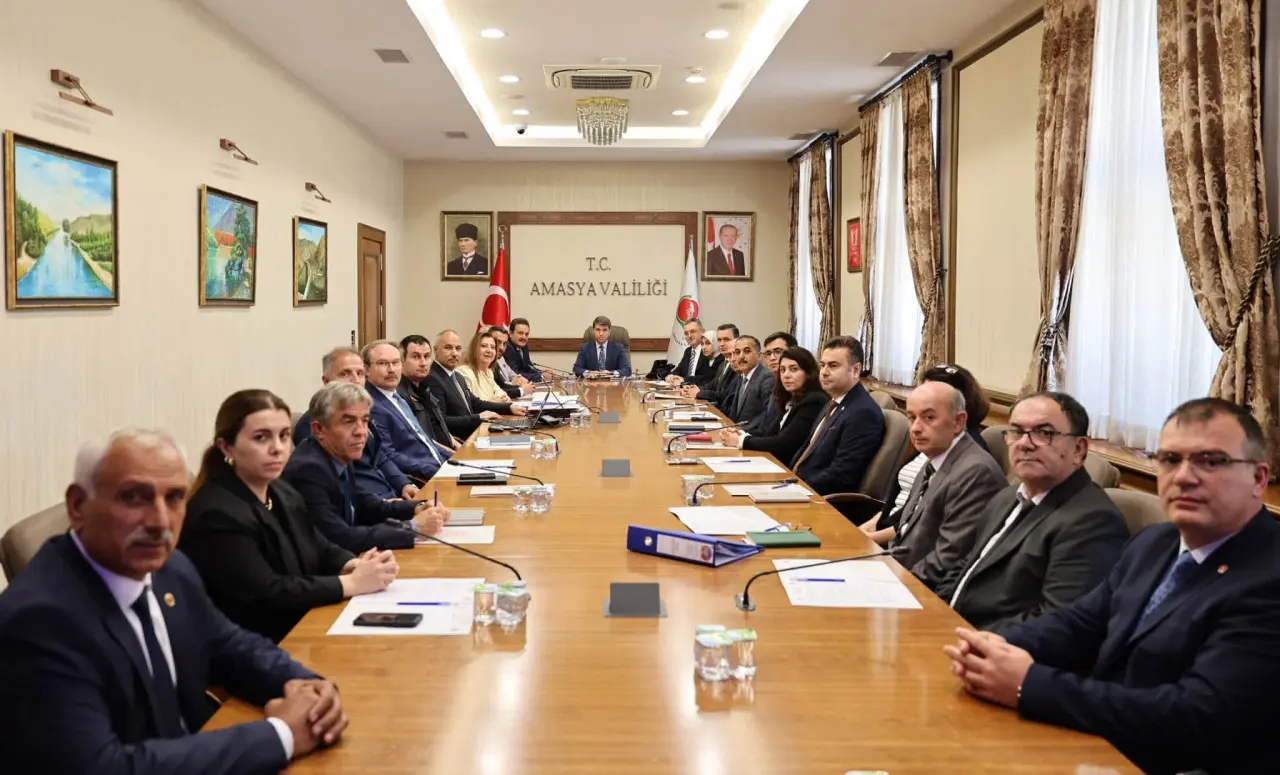 Gümüşhacıköy OSB Resmen Kuruldu: Tarihi İmzalar Atıldı 3