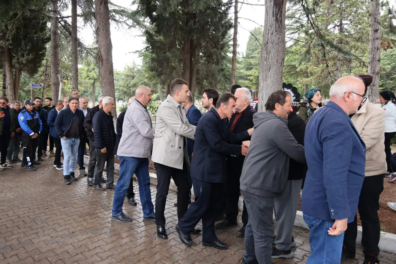 Güner Ergül Dualarla Son Yolculuğuna Uğurlandı 1