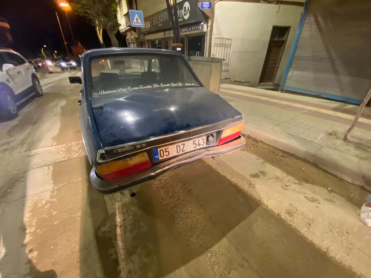 Merzifon Cumhuriyet Caddesi’nde İki Araç Çarpıştı 1