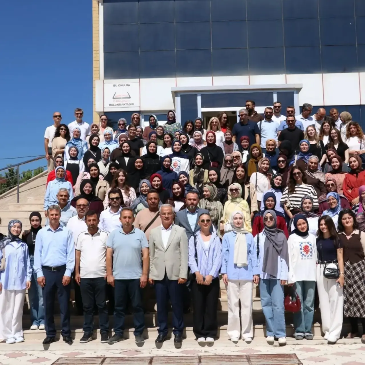 Merzifon’da 10 Yıllık Hatıralar Aynı Çatı Altında Buluştu 4