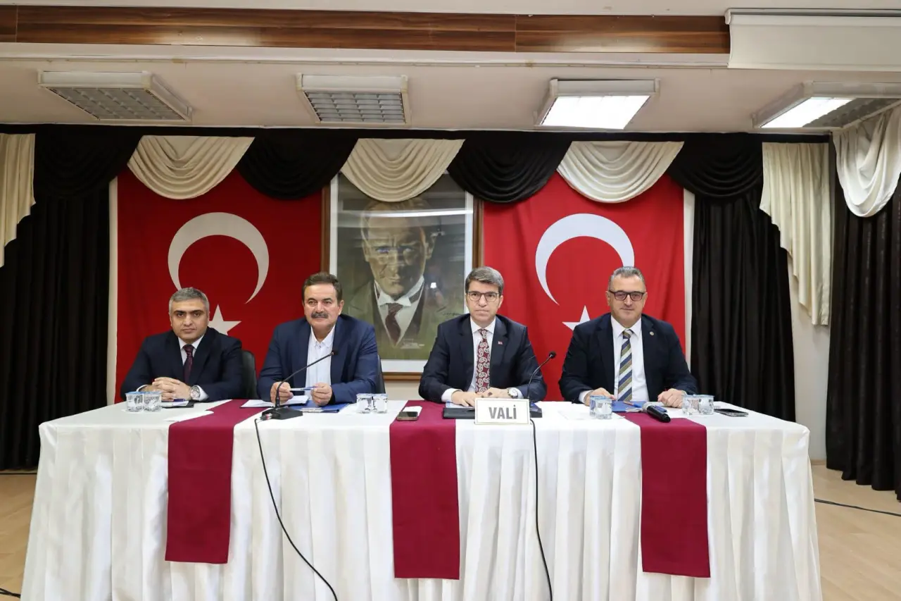 Merzifon’da Muhtarlar Toplantısı Gerçekleştirildi 3