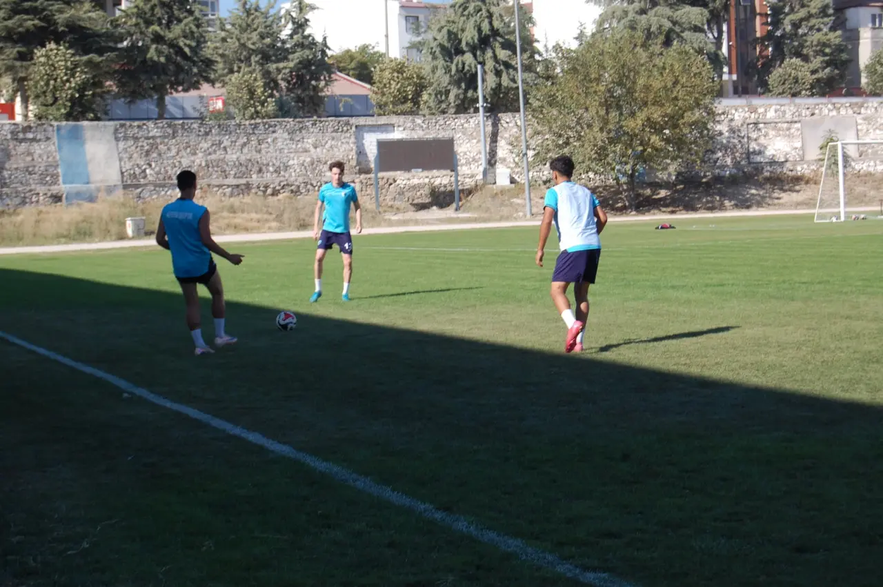 Merzifonspor’da A Takım-U19 Provası: “Lige Hazırız” Mesajı! 4
