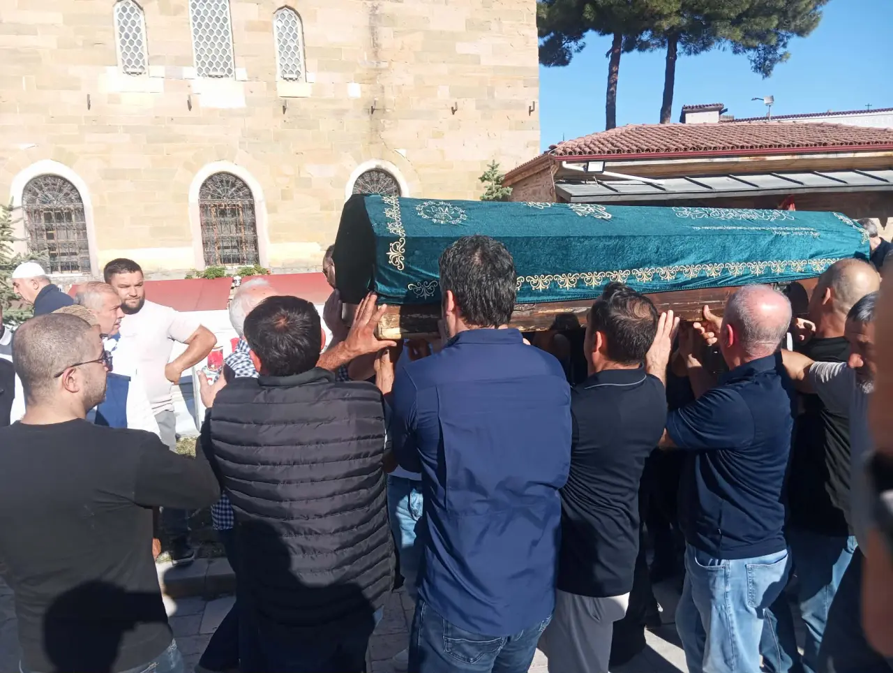 Merzifon’un Acı Günü: Muzaffer Arslanağzı Son Yolculuğuna Uğurlandı 1