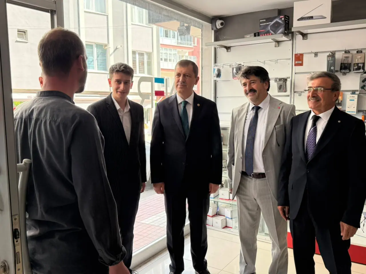 Mustafa Arslan Merzifon’da Kapı Kapı Gezdi 14
