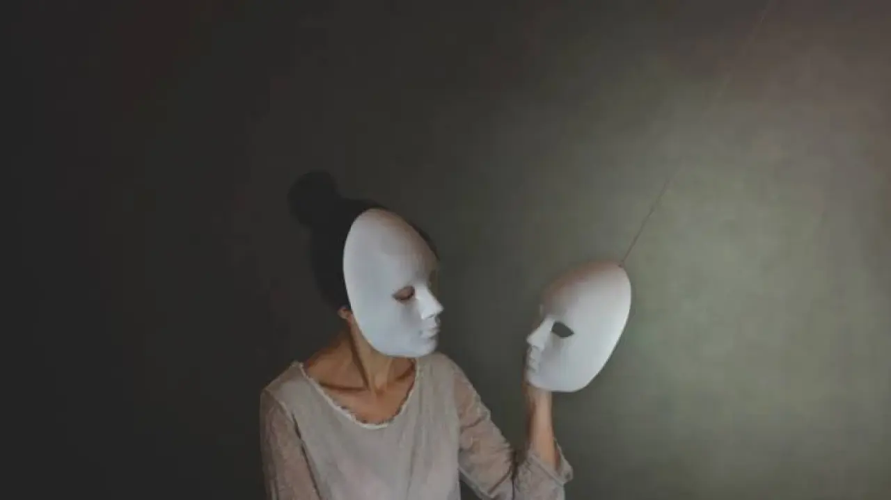 Rüyada Maske Takmak Ne Anlama Geliyor? Saklanan Gerçeklere Dikkat! 1