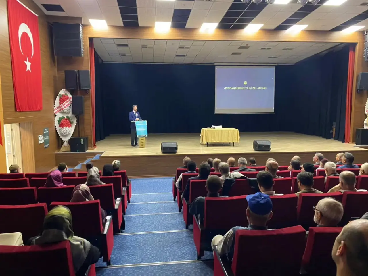 Suluova’da Gönüllere Dokunan Konferans 1