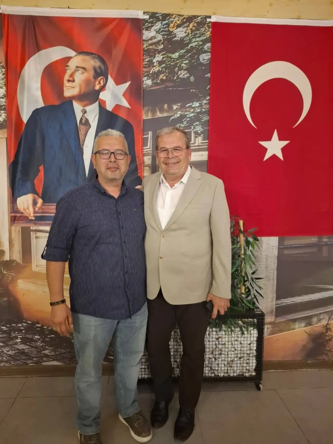 Türk Eğitim-Sen Merzifon’da Bayrak Değişimi: 11 Yıllık Görevini Erol Yalçın’a Devretti 3